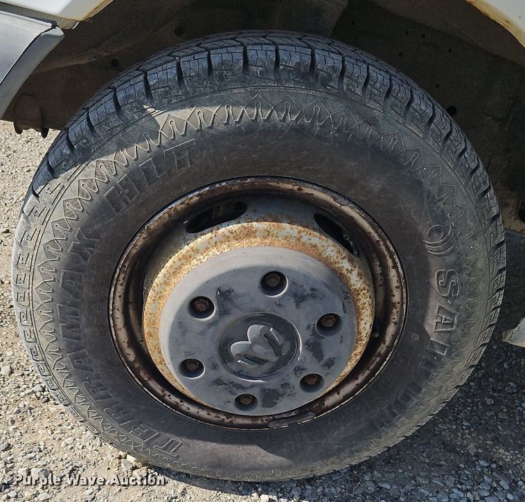 image for item DP2440 2006 Dodge Sprinter 3500  flatbed van