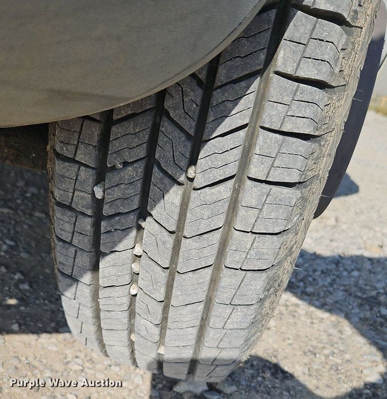 image for item DP2440 2006 Dodge Sprinter 3500  flatbed van