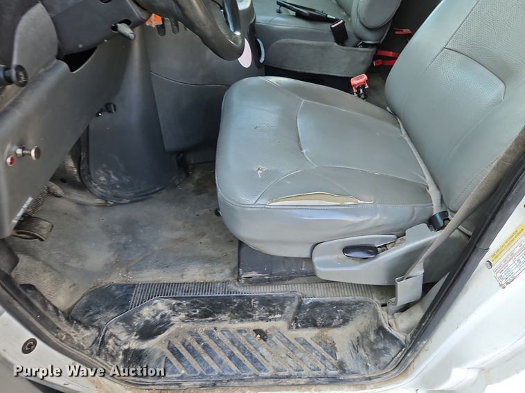 image for item DP2443 2005 Ford E250  van