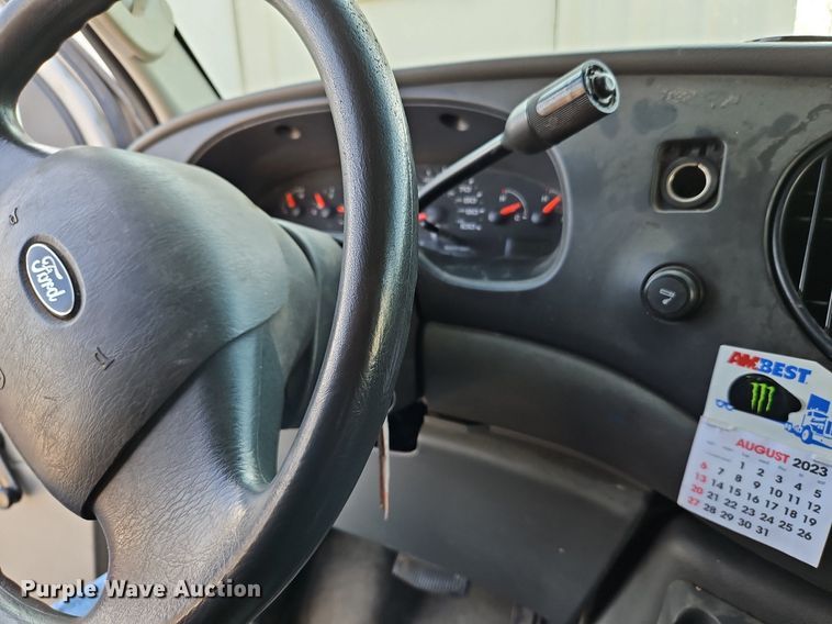 image for item DP2443 2005 Ford E250  van