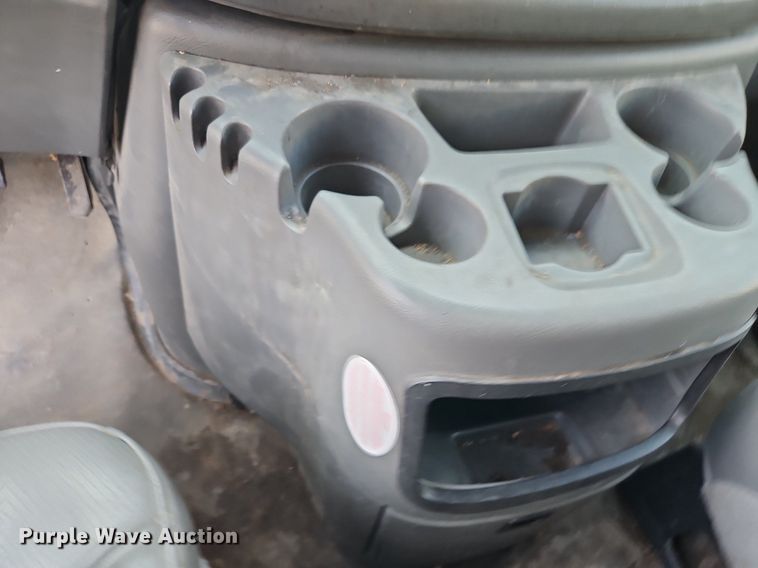 image for item DP2443 2005 Ford E250  van