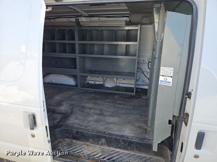 image for item DP2443 2005 Ford E250  van