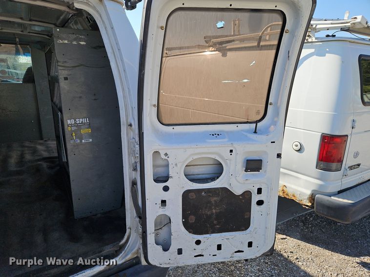 image for item DP2443 2005 Ford E250  van