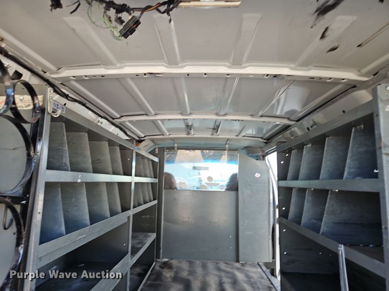 image for item DP2443 2005 Ford E250  van