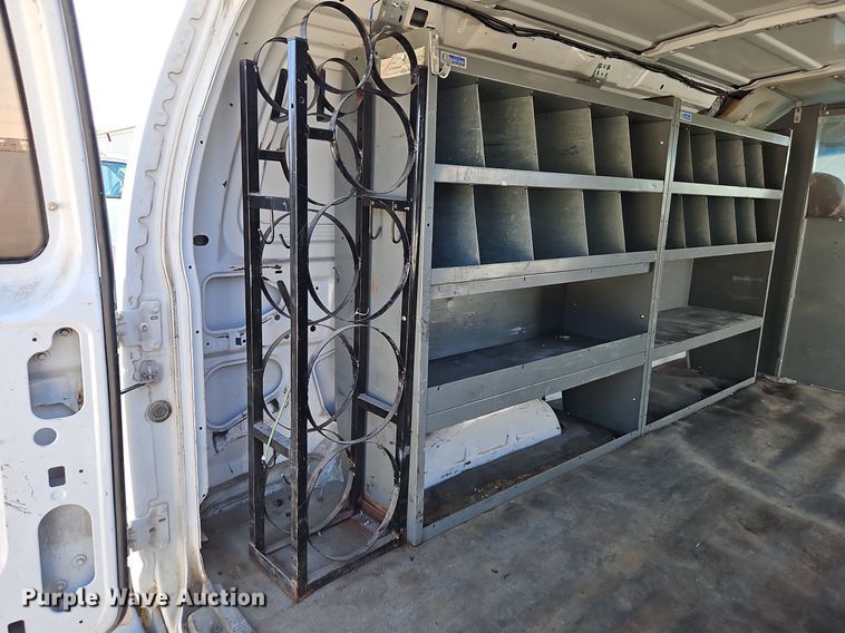 image for item DP2443 2005 Ford E250  van