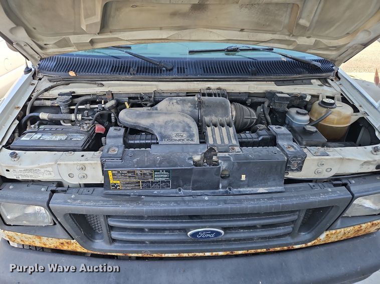 image for item DP2443 2005 Ford E250  van