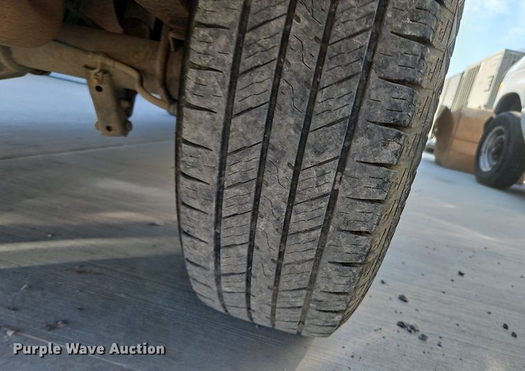 image for item DP2443 2005 Ford E250  van