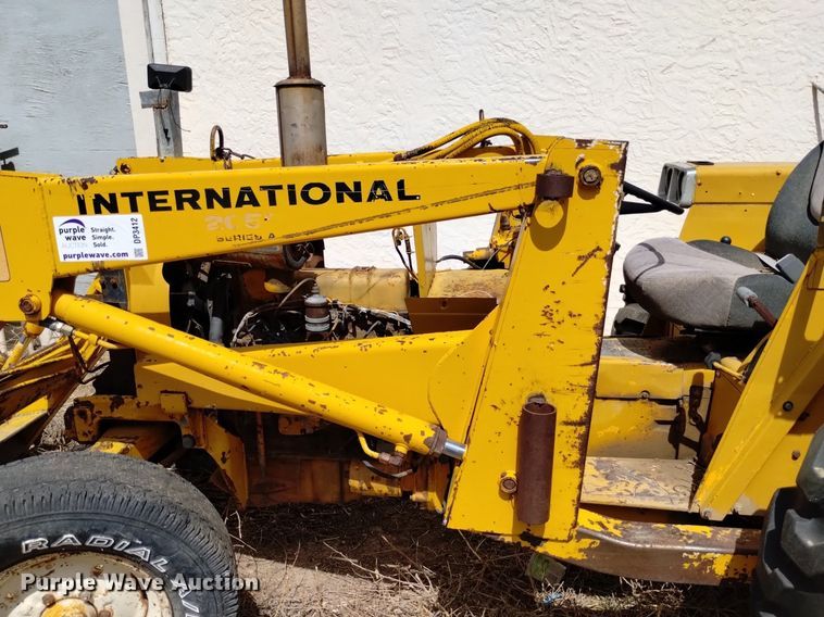 image for item DP3412 International 2500B  tractor