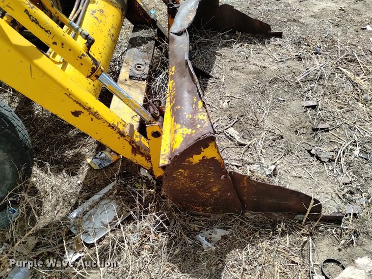 image for item DP3412 International 2500B  tractor