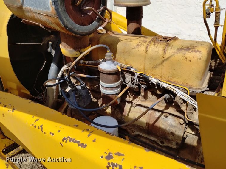 image for item DP3412 International 2500B  tractor