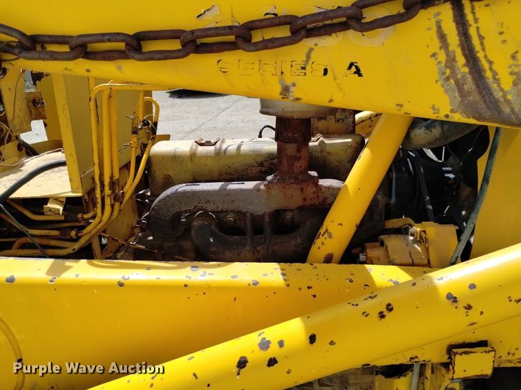 image for item DP3412 International 2500B  tractor