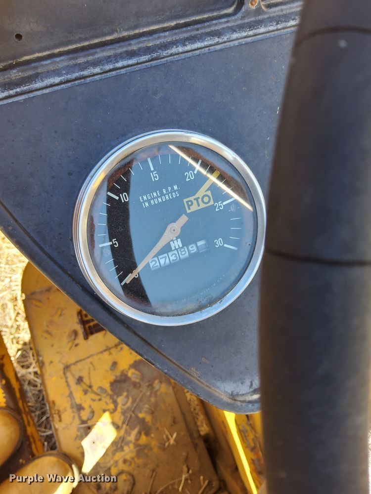 image for item DP3412 International 2500B  tractor