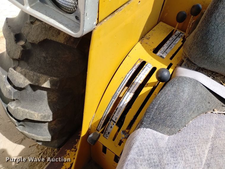 image for item DP3412 International 2500B  tractor