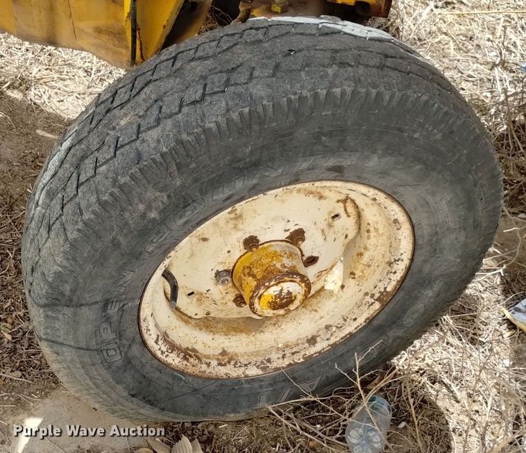 image for item DP3412 International 2500B  tractor