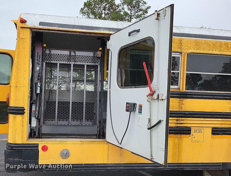 image for item DP5255 2001 Blue Bird All American  school bus