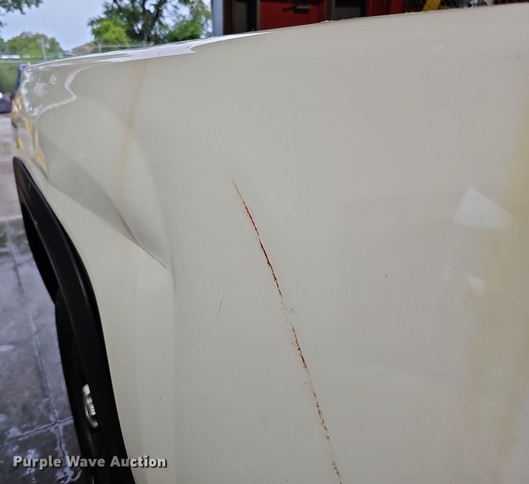 image for item DQ0132 2013 Chevrolet Silverado 1500  Ext. Cab pickup truck