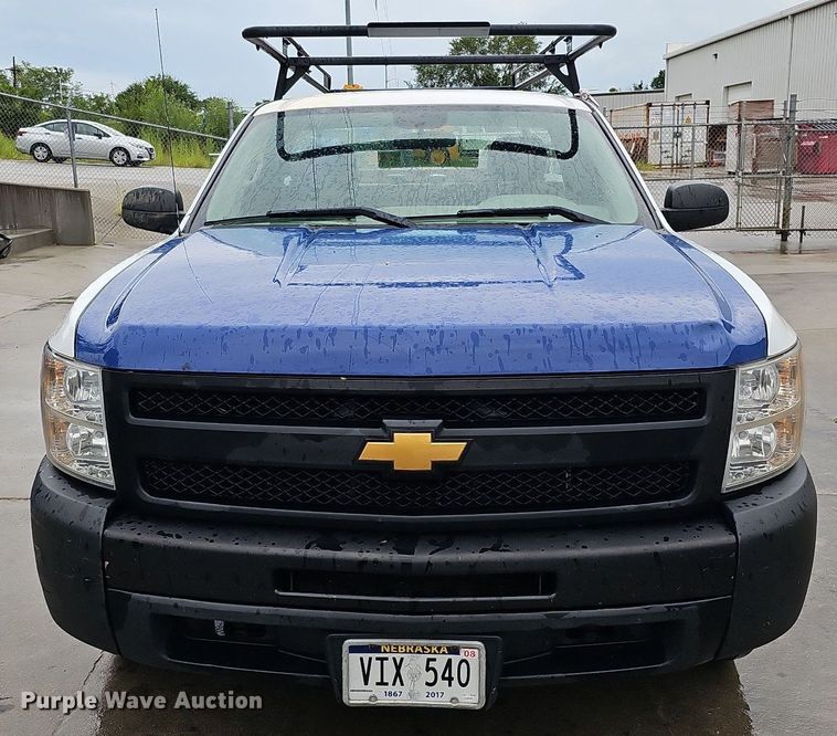 image for item DQ0133 2013 Chevrolet Silverado 1500  pickup truck