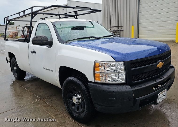 image for item DQ0133 2013 Chevrolet Silverado 1500  pickup truck