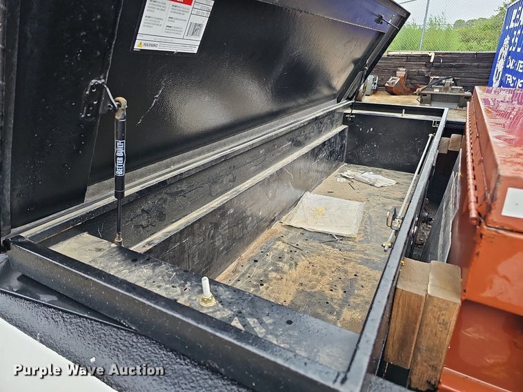 image for item DQ0133 2013 Chevrolet Silverado 1500  pickup truck