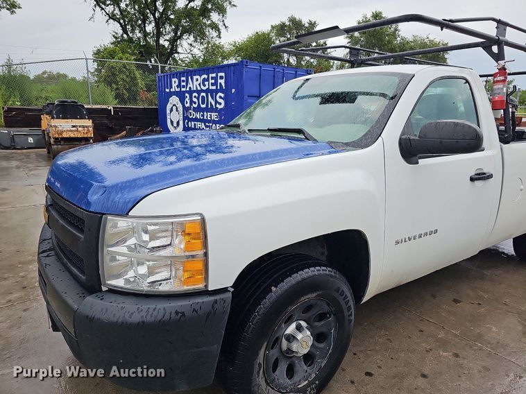 image for item DQ0133 2013 Chevrolet Silverado 1500  pickup truck