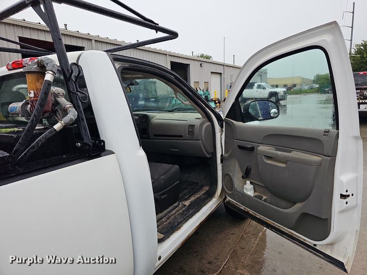 image for item DQ0133 2013 Chevrolet Silverado 1500  pickup truck