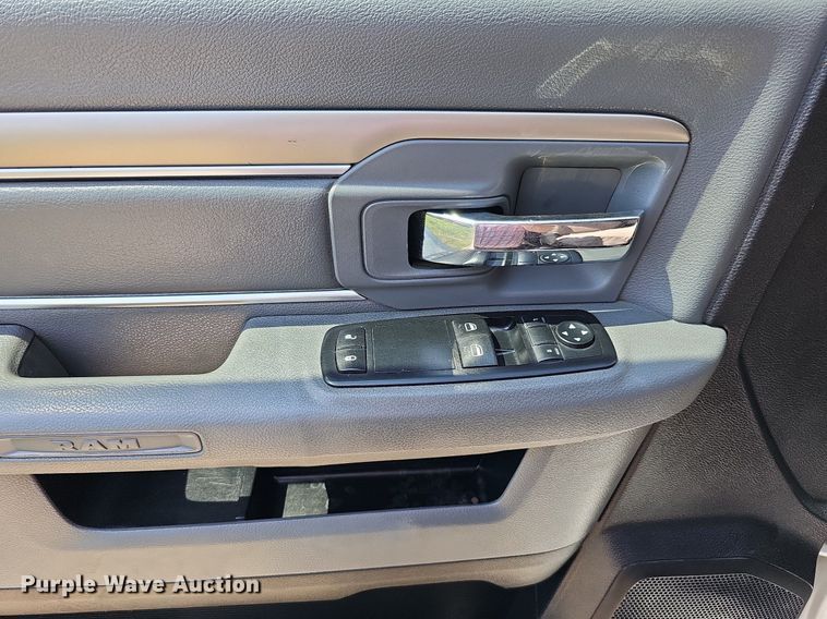 image for item DQ0158 2014 Dodge Ram 2500HD  pickup truck