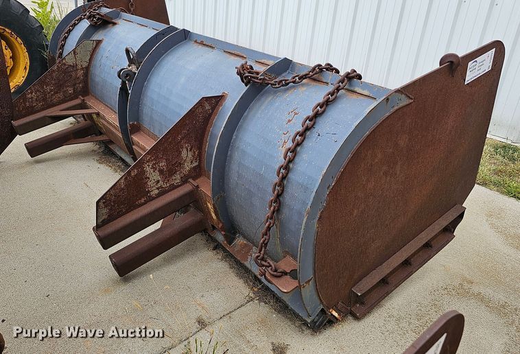 image for item DQ0207 132" W snow plow