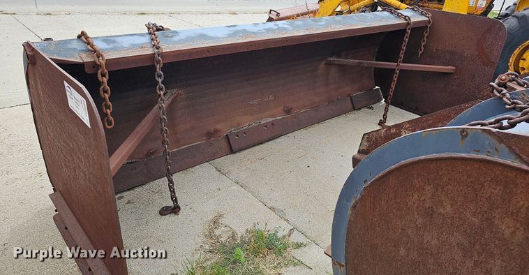 image for item DQ0208 132" W snow plow