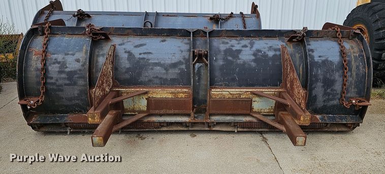 image for item DQ0208 132" W snow plow