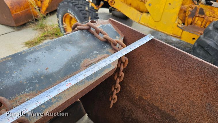 image for item DQ0208 132" W snow plow