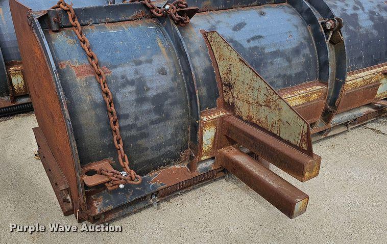 image for item DQ0208 132" W snow plow