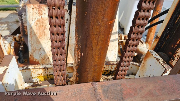 image for item DQ0209 Hyster 30  forklift