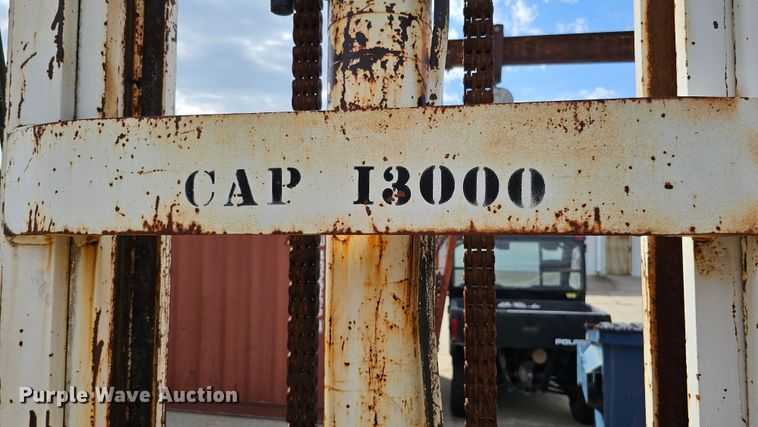 image for item DQ0209 Hyster 30  forklift