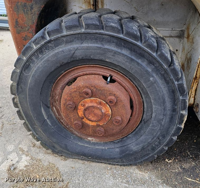 image for item DQ0209 Hyster 30  forklift