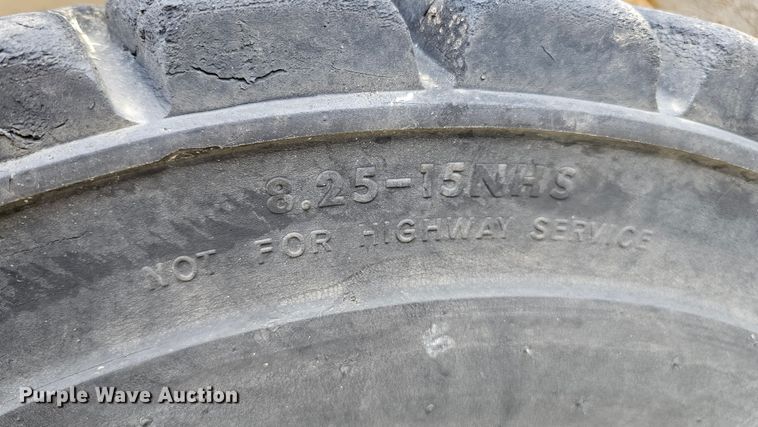 image for item DQ0209 Hyster 30  forklift