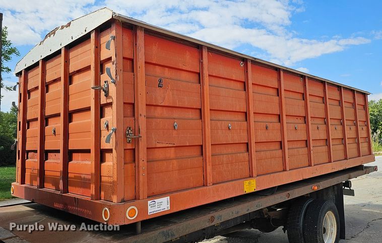 image for item DQ0211 Knapheide grain bed