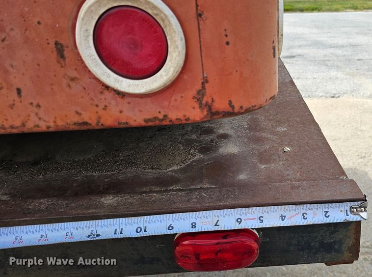 image for item DQ0211 Knapheide grain bed