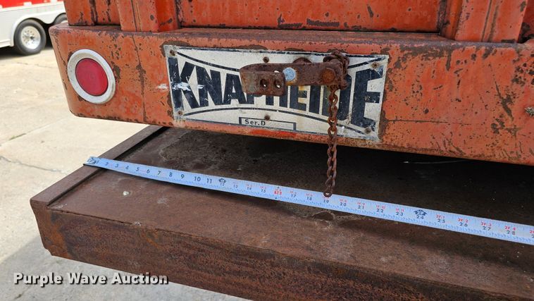 image for item DQ0211 Knapheide grain bed