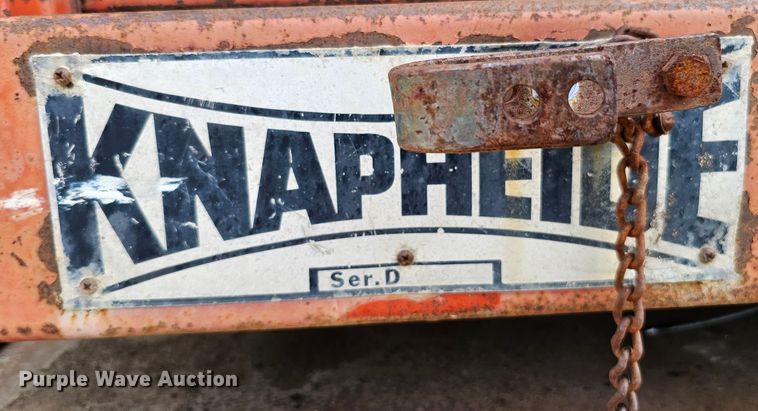 image for item DQ0211 Knapheide grain bed