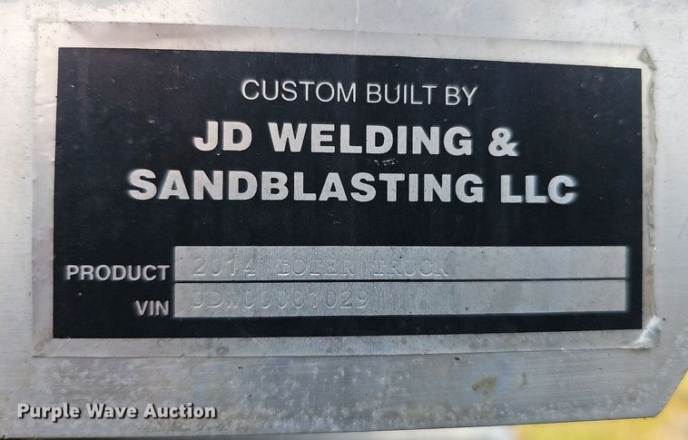 image for item DQ0252 2014 JD Welding & Sandblasting LLC  mobile home toter bed