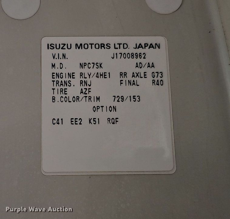 image for item DQ0309 2001 Isuzu NPR  box truck
