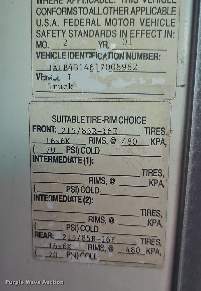 image for item DQ0309 2001 Isuzu NPR  box truck