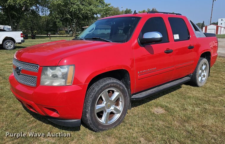 image for item DQ0313 2007 Chevrolet Avalanche LTZ  Crew Cab pickup truck