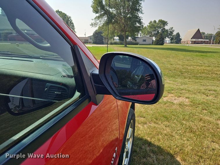 image for item DQ0313 2007 Chevrolet Avalanche LTZ  Crew Cab pickup truck