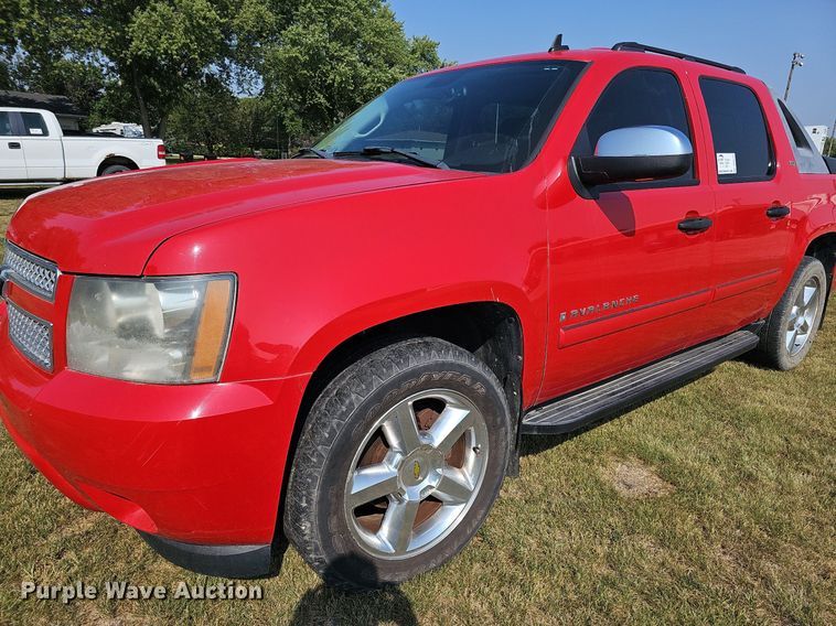 image for item DQ0313 2007 Chevrolet Avalanche LTZ  Crew Cab pickup truck