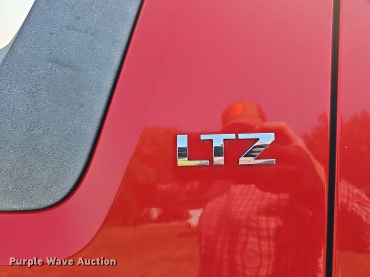 image for item DQ0313 2007 Chevrolet Avalanche LTZ  Crew Cab pickup truck