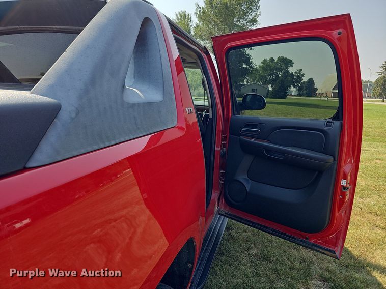 image for item DQ0313 2007 Chevrolet Avalanche LTZ  Crew Cab pickup truck