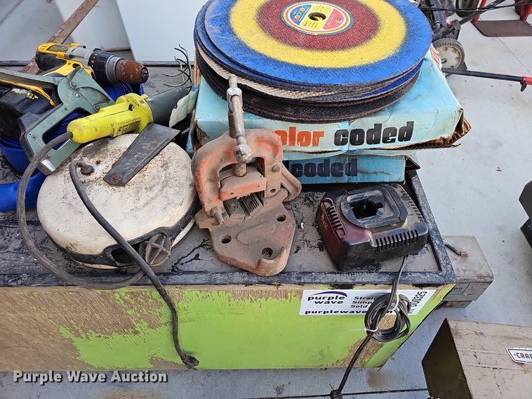 image for item DQ0325 Tools