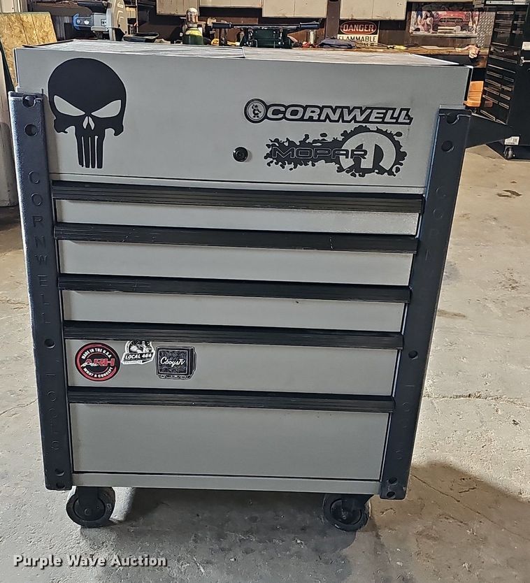 image for item DQ0328 Cornwell  toolbox