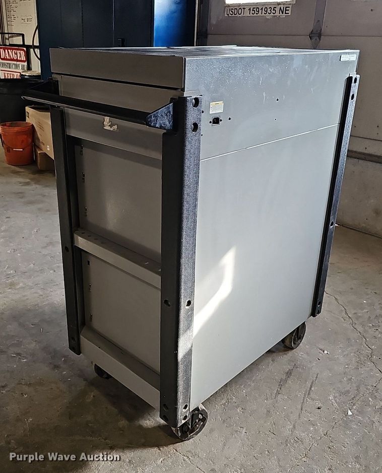 image for item DQ0328 Cornwell  toolbox